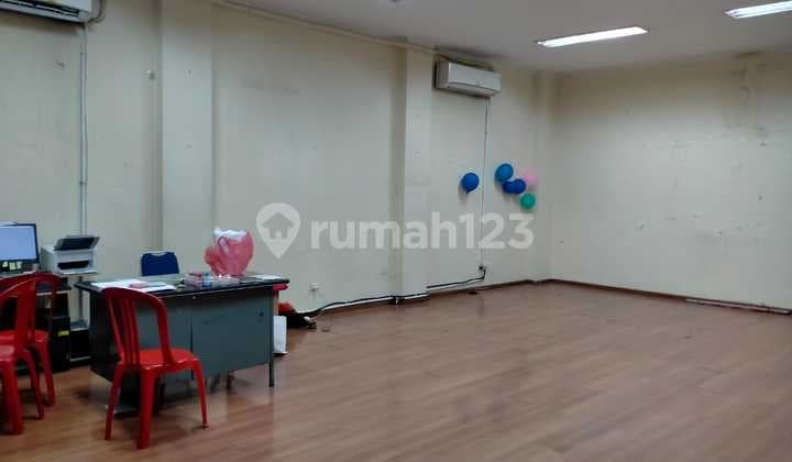 Langka sewa gedung komersial Nol Jl. Raya Mayjend Sungkono cocok untuk Bank, Kantor, Klinik Kecantikan