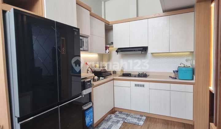 Rumah Bagus Semi Furnished SHM Kota Baru Parahyangan, Bandung tatar Simakirana