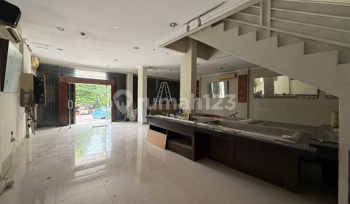 Ruko Gandeng 3.5 Lantai Green Ville Raya Jakarta Barat