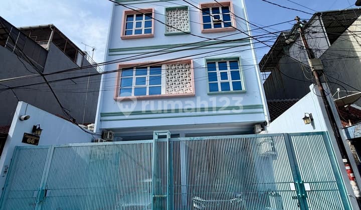 Kos Premium 26 Kamar dengan Lift Mangga Besar Jakarta Pusat