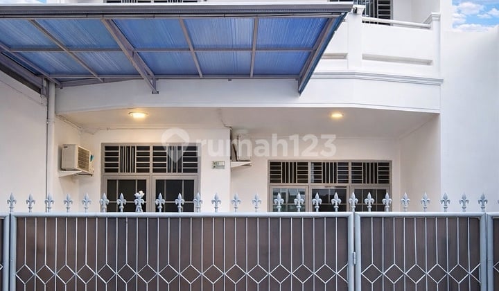 Rumah 2Lt Komplek Bebas Banjir Tanjung Duren Jakarta Barat