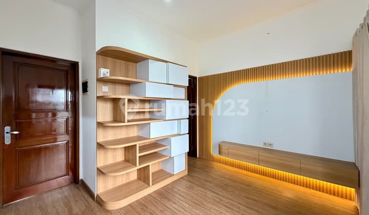 Tinggal Bawa Koper! Rumah 6X15 Puri Media Jakarta Barat