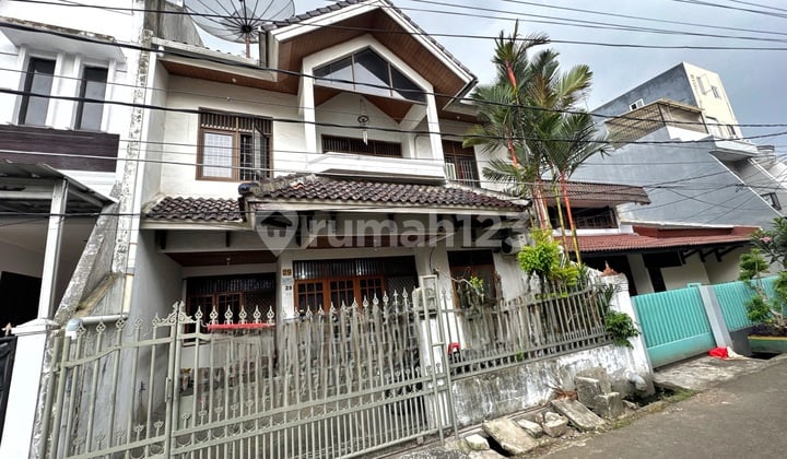 Rumah Kokoh 2 Lantai Komplek Bebas Banjir Tanjung Duren Jakarta Barat