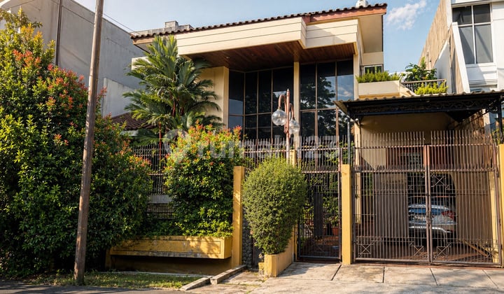 Rumah Terawat 14X17 Lebar Jalan Besar Sunrise Garden Jakarta Barat