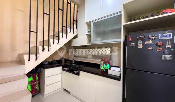 Modern House Size 5x13 Well-Maintained Flood-Free in Tanjung Duren Complex, West Jakarta