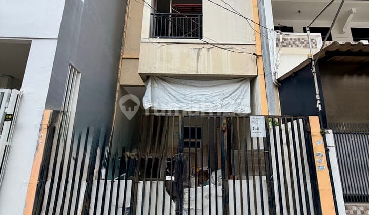 4X15 Ready-to-Occupy House, Strategically Located on Tanjung Duren Raya, West Jakarta