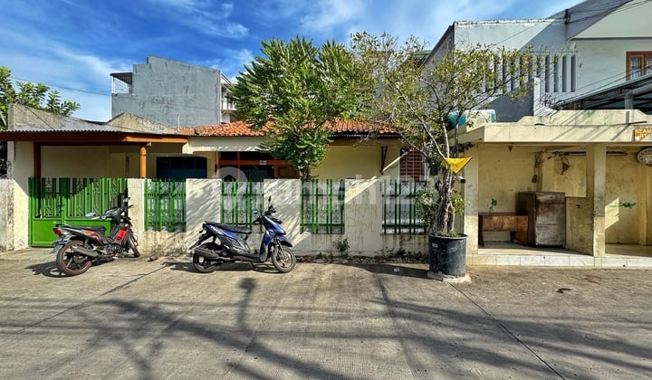 Murah! Rumah Uk 12X17 Siap Pakai Row 2Mobil Duri Kepa Dekat Tanjung Duren Jakarta Barat