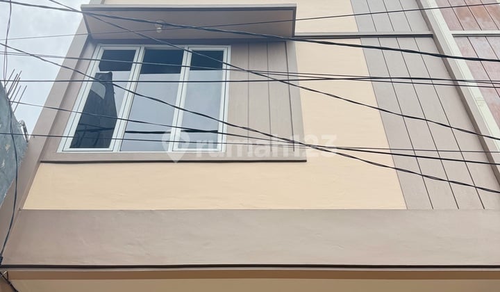 Rumah Baru 4.2X11 Strategis Tanjung Duren Jakarta Barat
