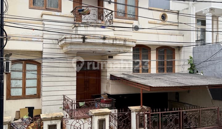 Rumah 10X20 Lebar Jalan 2 Mobil Lega Duri Kepa Tanjung Duren Jakarta Barat