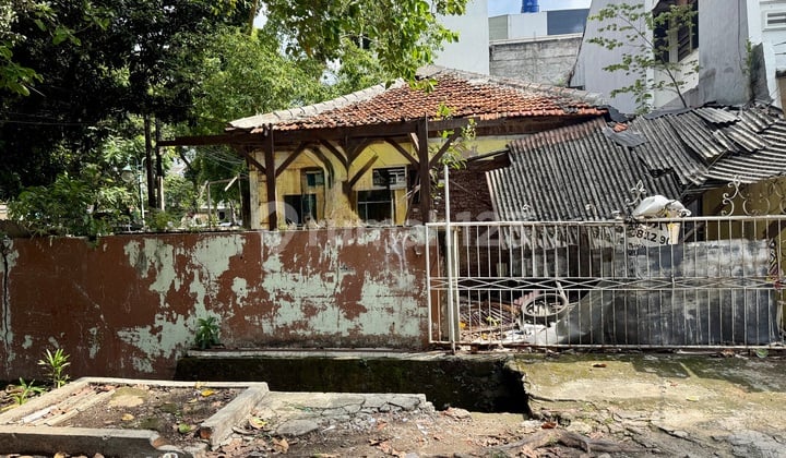 Termurah! Rumah Hitung Tanah Huk Utara Timur Strategis Tanjung Duren Jakarta Barat
