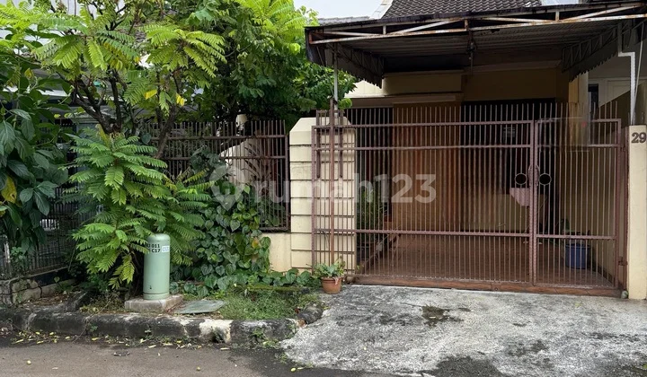 Rumah Lama 1.5Lantai Strategis Intercon Kebun Jeruk Jakarta Barat Rumah Lama 1.5Lantai Strategis Intercon Kebun Jeruk Jakarta Barat