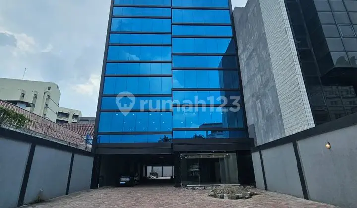 Gedung Brand New di Jantung Menteng Jakarta Pusat