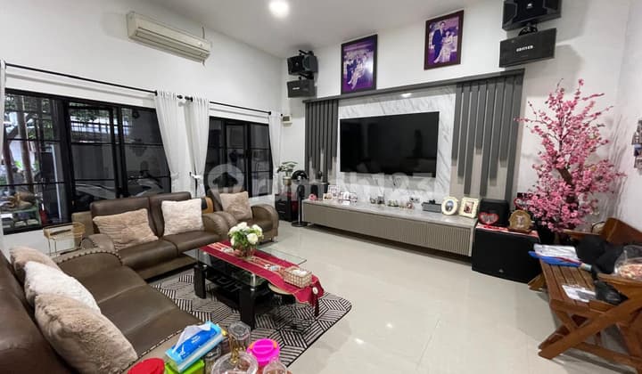 Rumah Siap Huni + Siap Huni di Jelambar Jakarta Barat