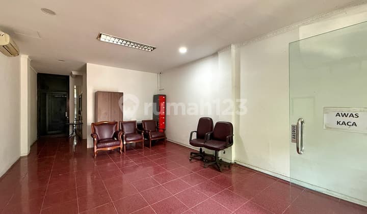 Ruko 3.5 Lantai Semi Furnish Layout Kamar Kost Palmerah Jakarta Barat