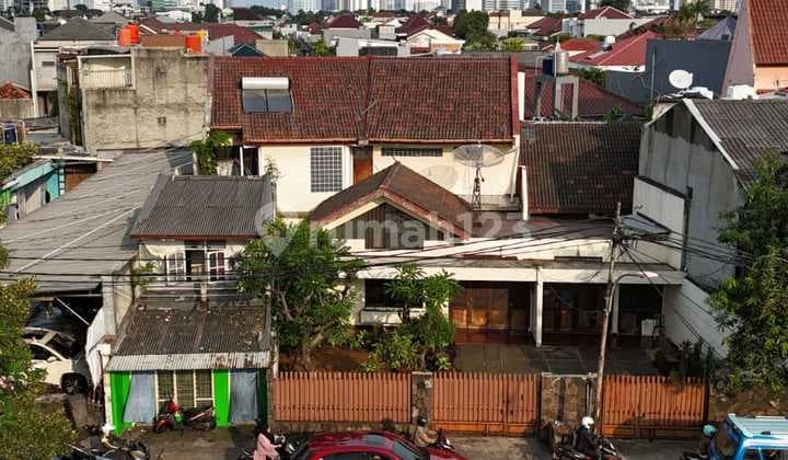Valuable Investment 2-Story House by Kemanggisan Raya Road West Jakarta