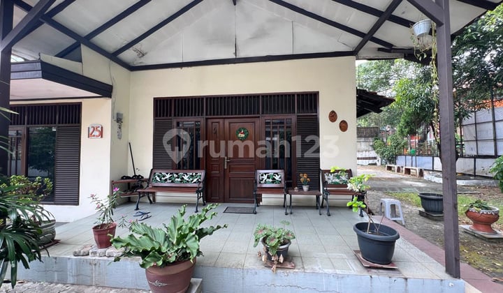 Rumah Huk 25X20.8 Strategis Trafik Bagus Tomang Jakarta Barat