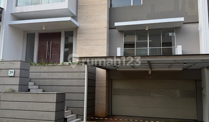 Brand New House 12X20 Cluster Serenade Golf Island Pantai Indah Kapuk, Jakarta Utara