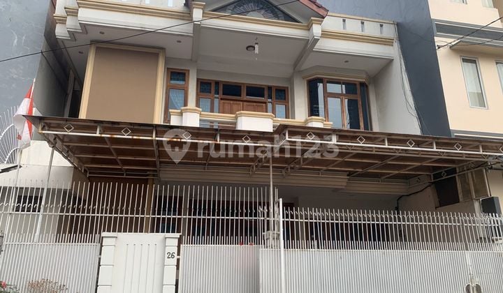 Rumah Luas Lapang 684M2 Berikut Kolam Renang Cluster Tanjung Duren Jakarta Barat