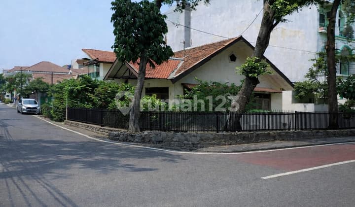 House 25X20.8 Strategic Good Traffic Tomang West Jakarta