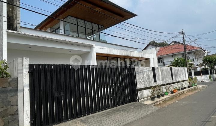 Dijual Rumah 2 Lantai 5 Badroom Dekat Dengan Gedung Kpk Kuningan, Jakarta Selatan