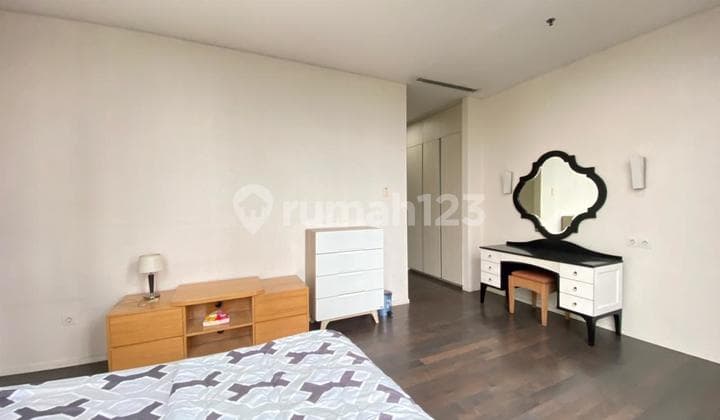 For Sale: Verde One Apartment, Nice and Luxurious