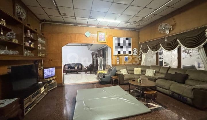 Dijual Rumah Area Depok Bisa Untuk Usaha Jual Bu.