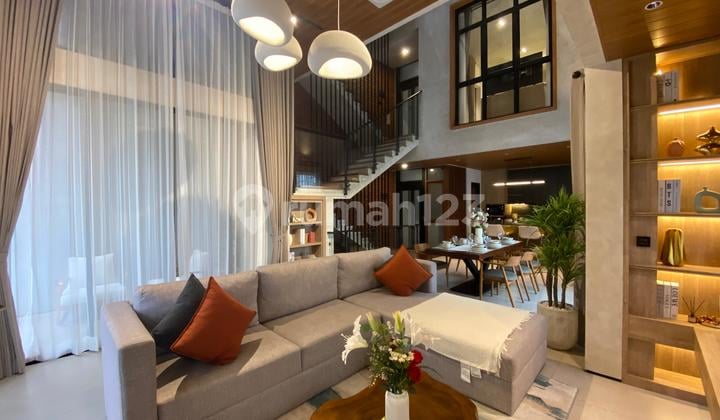 Dijual Rumah Baru dengan Lift 5 Lantai Daerah Wijaya