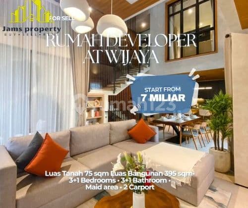 For Sale: Nivara Resort Townhouse in Wijaya, 3 BR, Location Near South Jakarta City Center