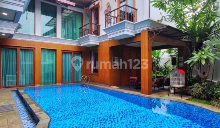 Rumah Modern 2 Lantai di Menteng Fully Furnished Bagus