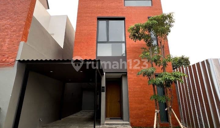 Rumah Modern di Cipete Jakarta Selatan by Atelier Riri