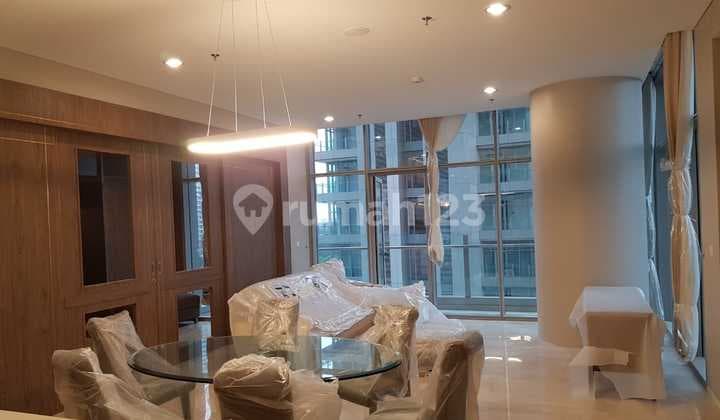 Dijual Cepat Apartment Verde Full Furnish 3 Br Private Luas 230 m2 Lift Pet Friendly Jakarta Selatan