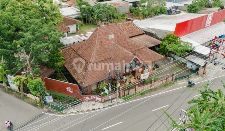 Rumah / Ruang Usaha Terbaik di Jalan Damai