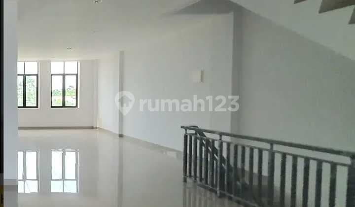 Beautiful, Neat Shop House Ready for Business, Kelapa Gading