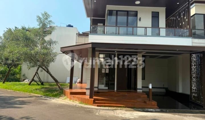 Rumah Cantik Hoek Di Lavon Echanta, Rumah Selesai Renovasi Siap Huni.