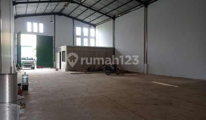 DiSewakan Gudang Bizhub Bersih Rapi siap Huni