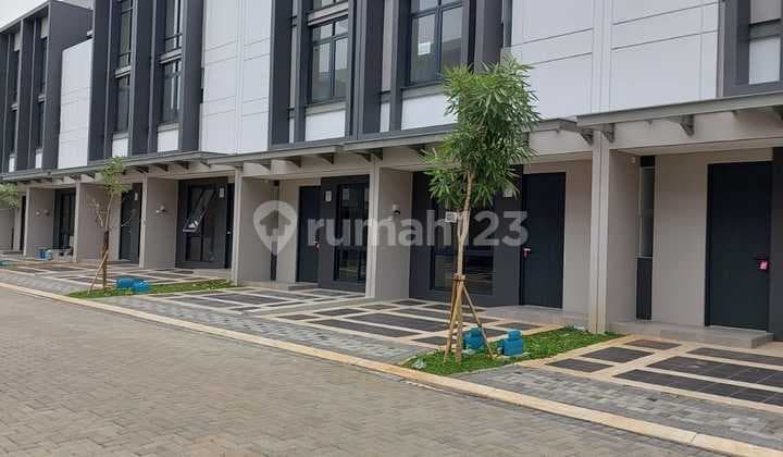 SOHO Business District Delatinos