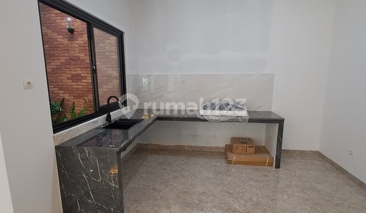 Rumah Brand New Siap Huni di Nusaloka