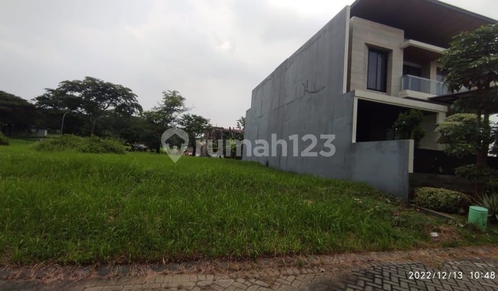 Dijual Tanah di Bukit Golf International, Surabaya 300 m²