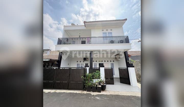 Disewakan Rumah Furnish 4Kt di Wisma Asri, Bekasi Utara
