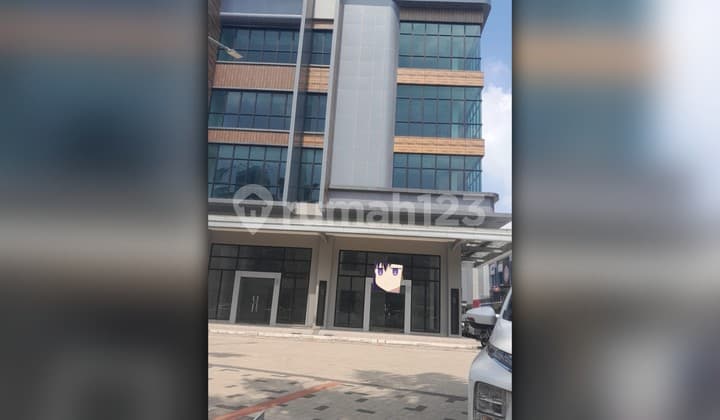 Ruko Hook 4 Lantai Crystal, Dekat Tol Boulevard - Lokasi Premium!