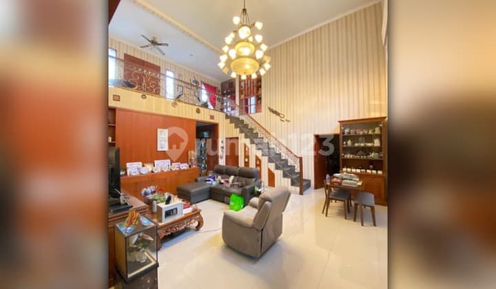 Dijual Rumah Megah 2 Lantai di Jagakarsa Jakarta Selatan