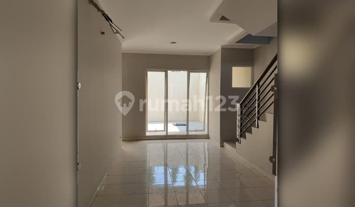 For Rent Modern House in Summarecon Bekasi - 2 BR, Full Facilities, Premium Environment!