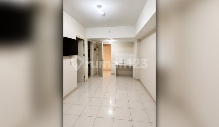 3BR Apartment at Springlake Summarecon Bekasi - Tower Azolla 7th Floor, Good View, Price 700 Million Negotiable