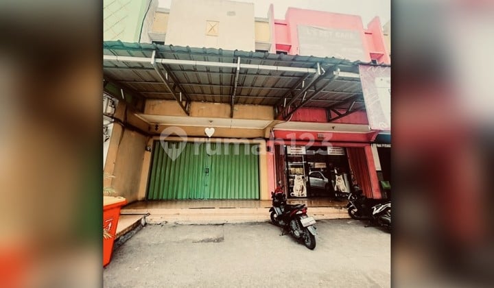 For Rent: 2-Story Shop House in Perwira Kaliabang - Strategic Location, Price 60 Million!