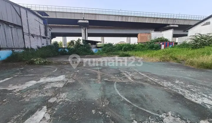 Tanah Premium Strategis Dekat Kamala Lagoon - SHM, Siap Bangun!