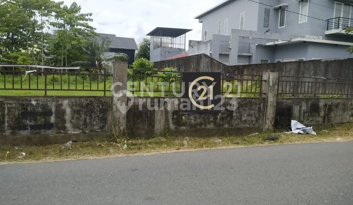 Strategic Land on Jl. Purnama, Near Schools and Cafes.