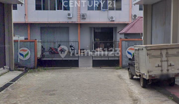Gudang Dalam Kompleks Pergudangan Pontianak