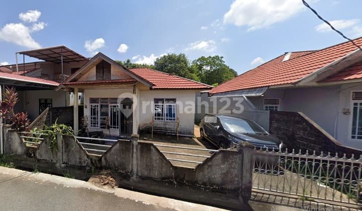 Beli Tanah Bonus Rumah Jl. Paris 2 Kota Pontianak