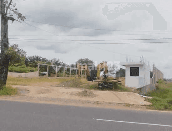 Tanah Tepi Jalan Protokol Arteri Supadio