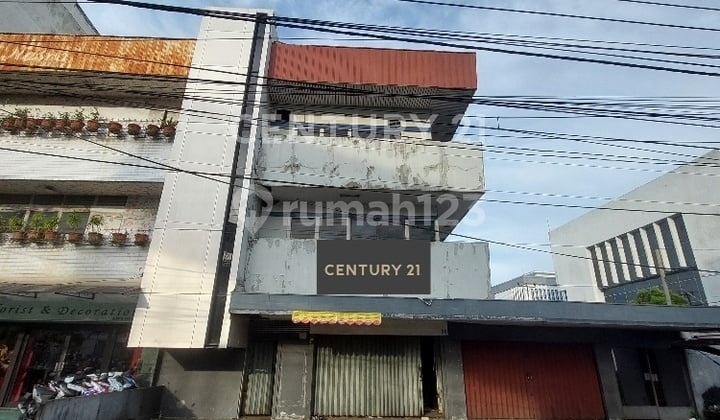 Disewakan Ruko 3 Lantai Di Tepi Jalan Imam Bonjol